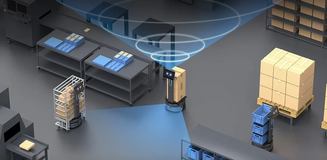 CarryBot llevando cajas en un almacén